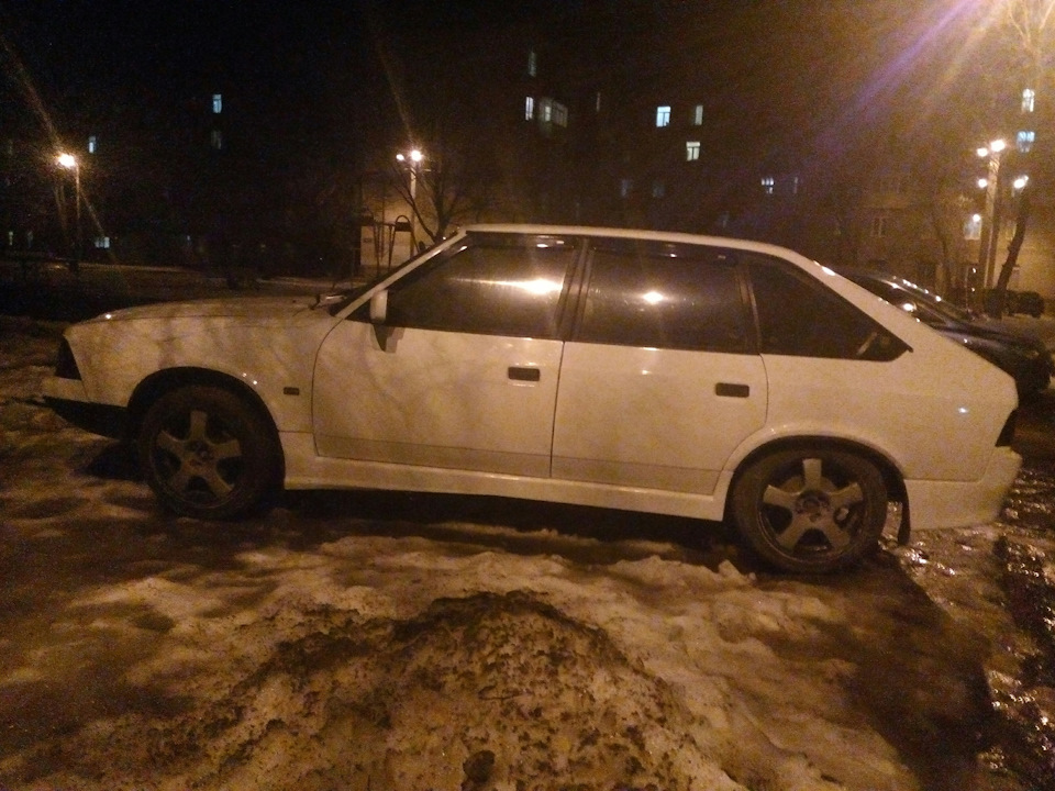 На зиму R16 7JJ ET42 185/60 run flat Влізли!:)) 2