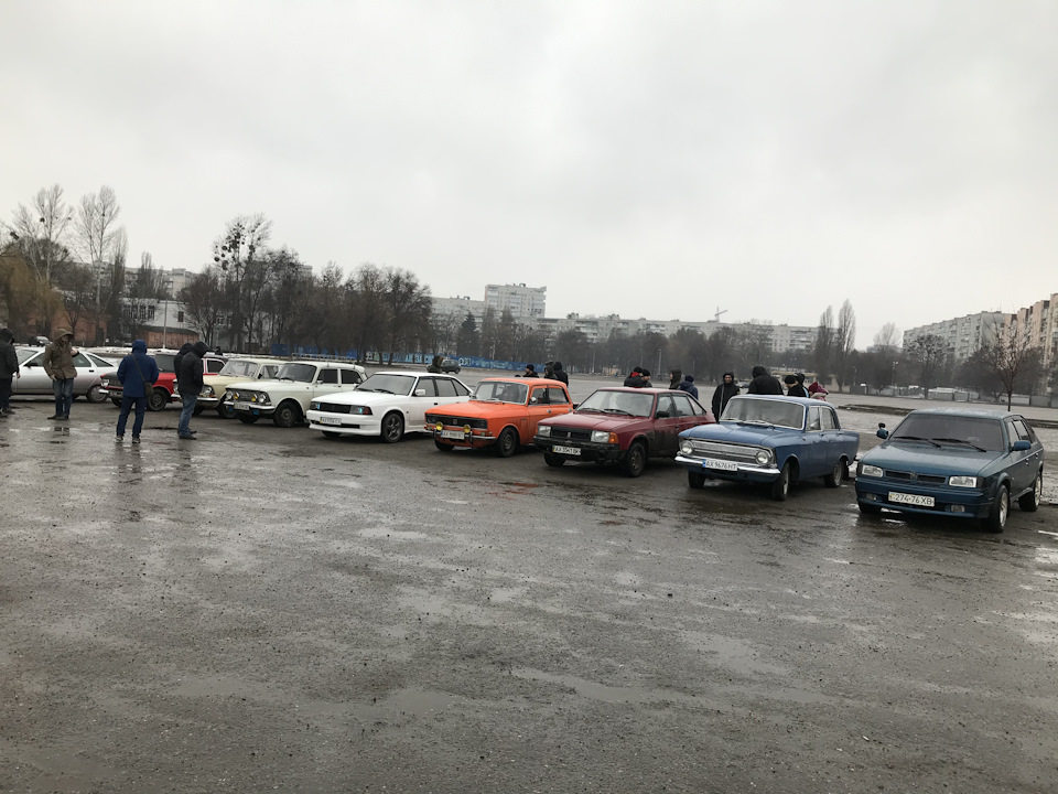 Зустріч автоклубу Москвич Харків 1