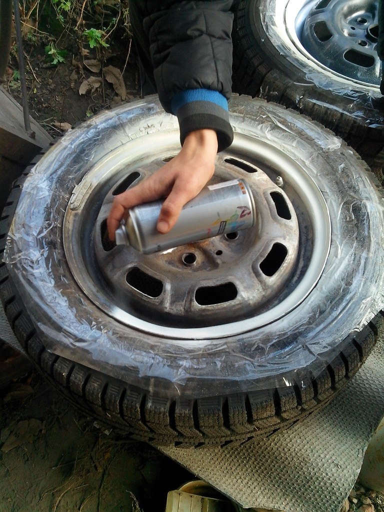 Пофарбувавши зимовий комплект дисків. 5
