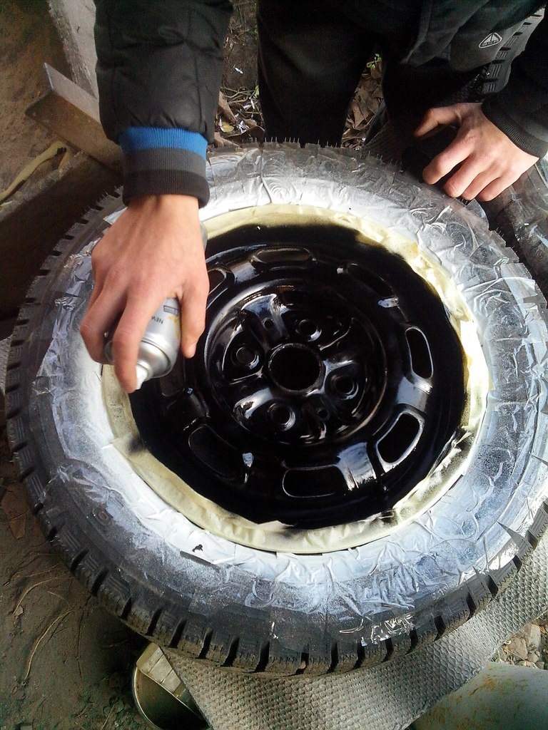 Пофарбувавши зимовий комплект дисків. 2