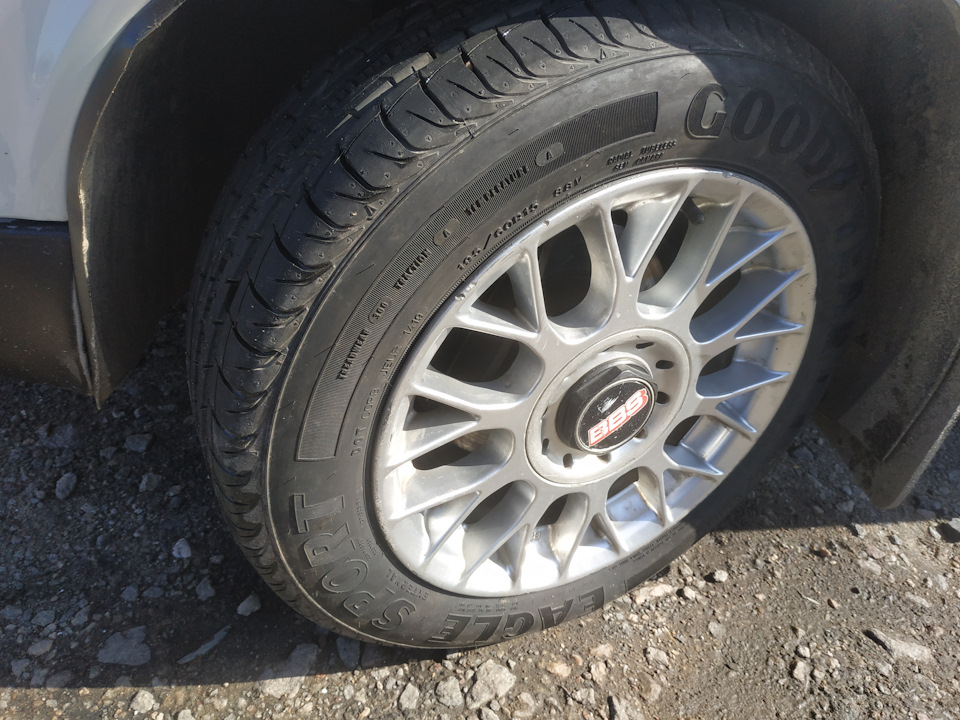 Літня гума Goodyear 4