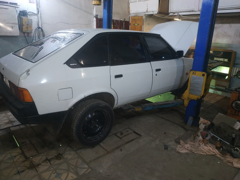 ТО: ступичний, ремінь, втулки амортизаторів, пружини mondeo2 1