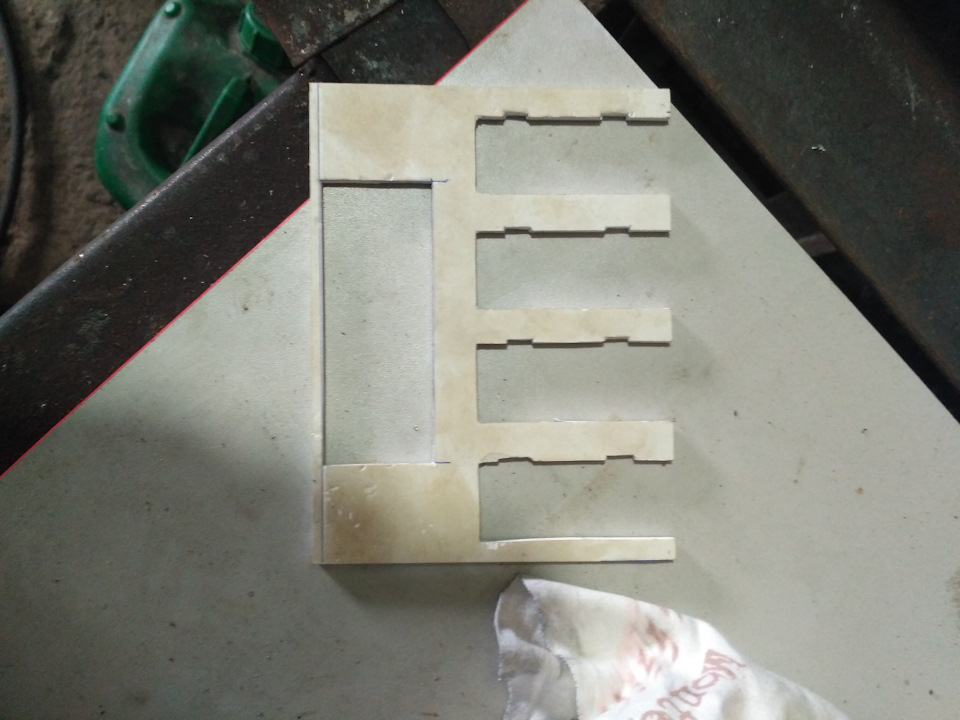Додатковий блок запобіжників 3