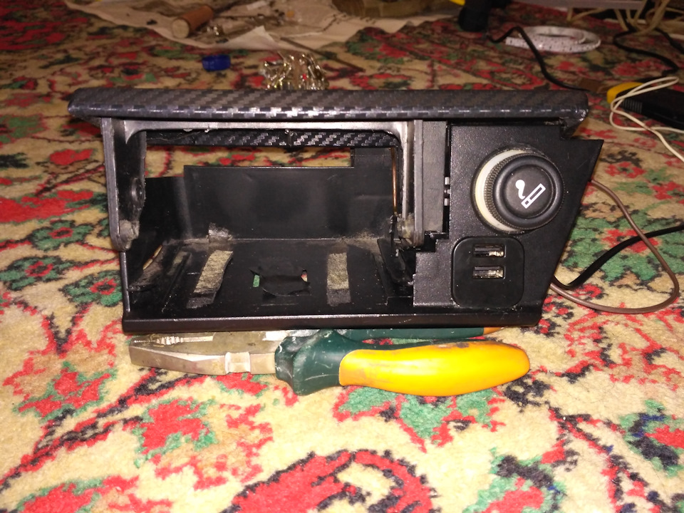 Встановлення заряджання USB. 2