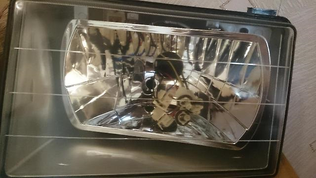 Ваші тридюймові очі шляхом влучного влучення запалили вогнедишну пожежу в моєму серці. Словом, бац-бац! І в крапку!» 2