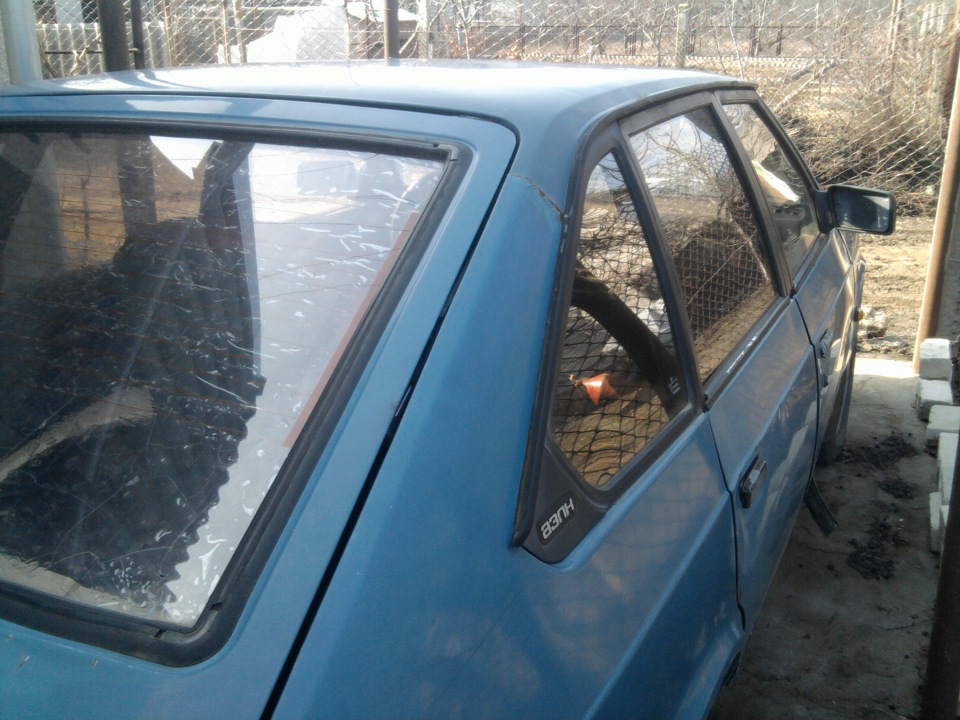 Огляд автомобіля 2