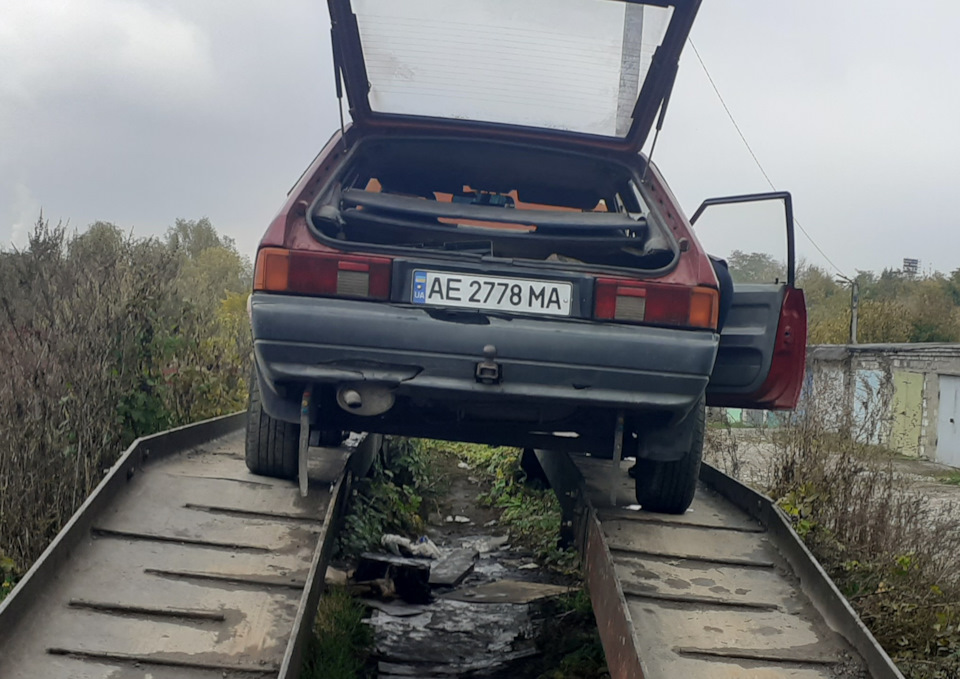 Заскочили на естакаду. 1