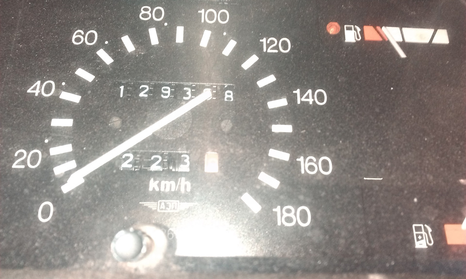 Витрата УЗАМ 1500, пробіг 129 500 км, не працює 5 передача 1