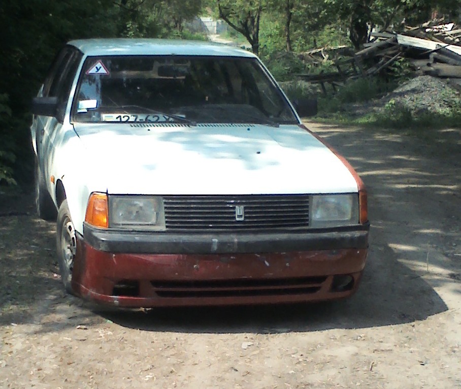 Бампер з шматків або 2141 + Lacetti 3