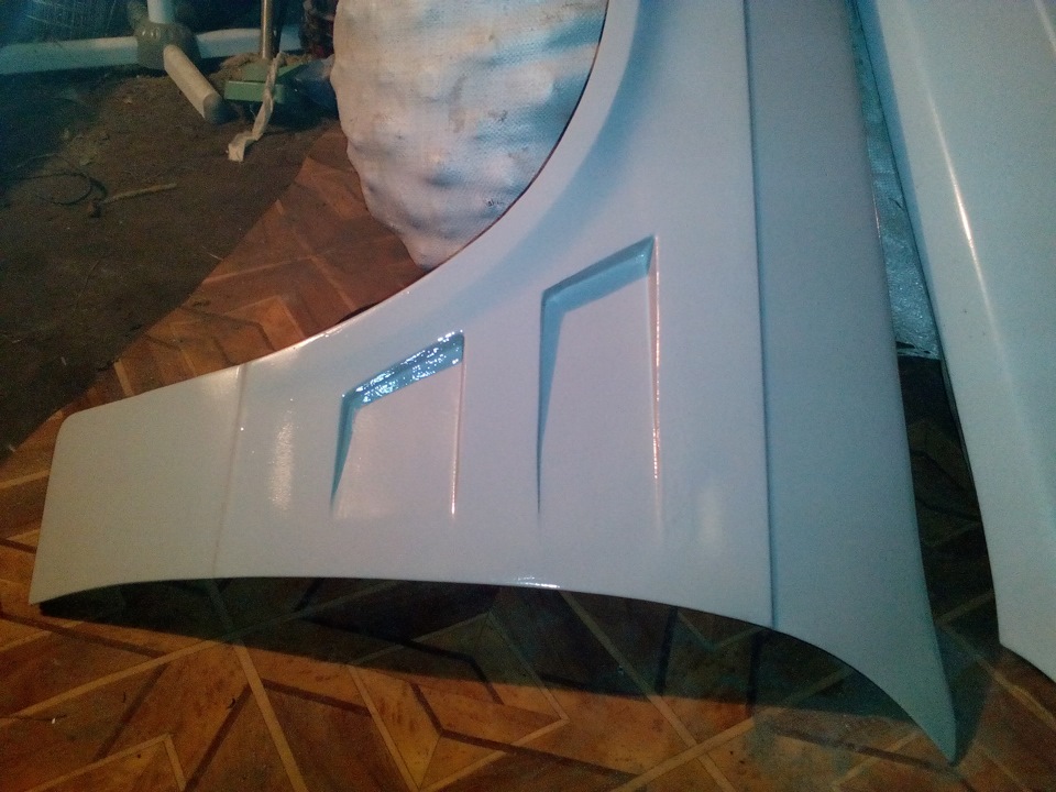 Крила 1