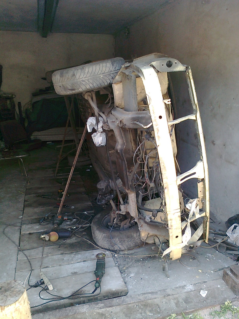 Початок кузовних робіт 2010 рік 1