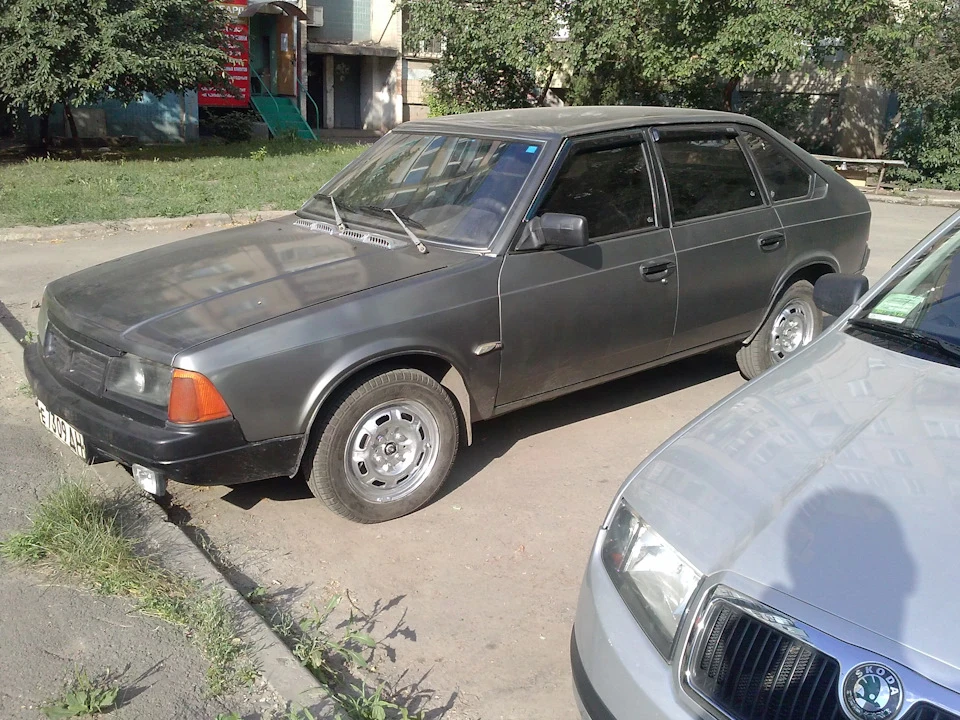 Мося на колесах