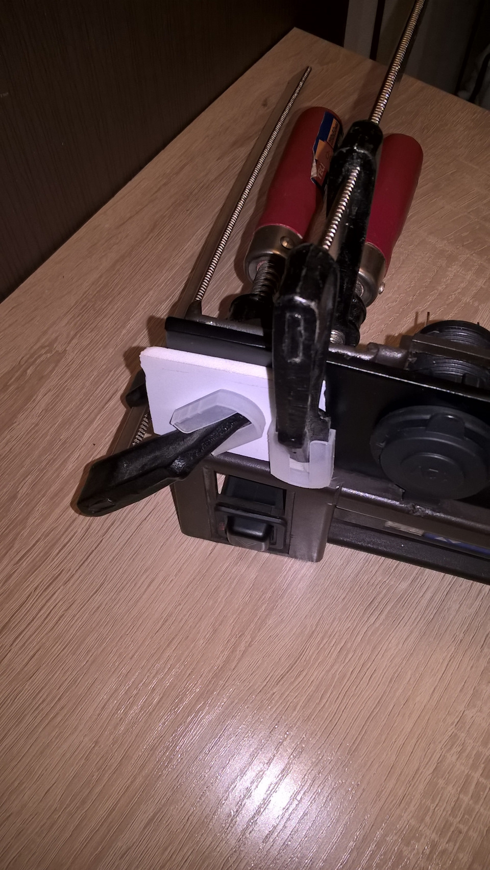 Встановлення прикурювача, USB зарядок та вольт метра. 2