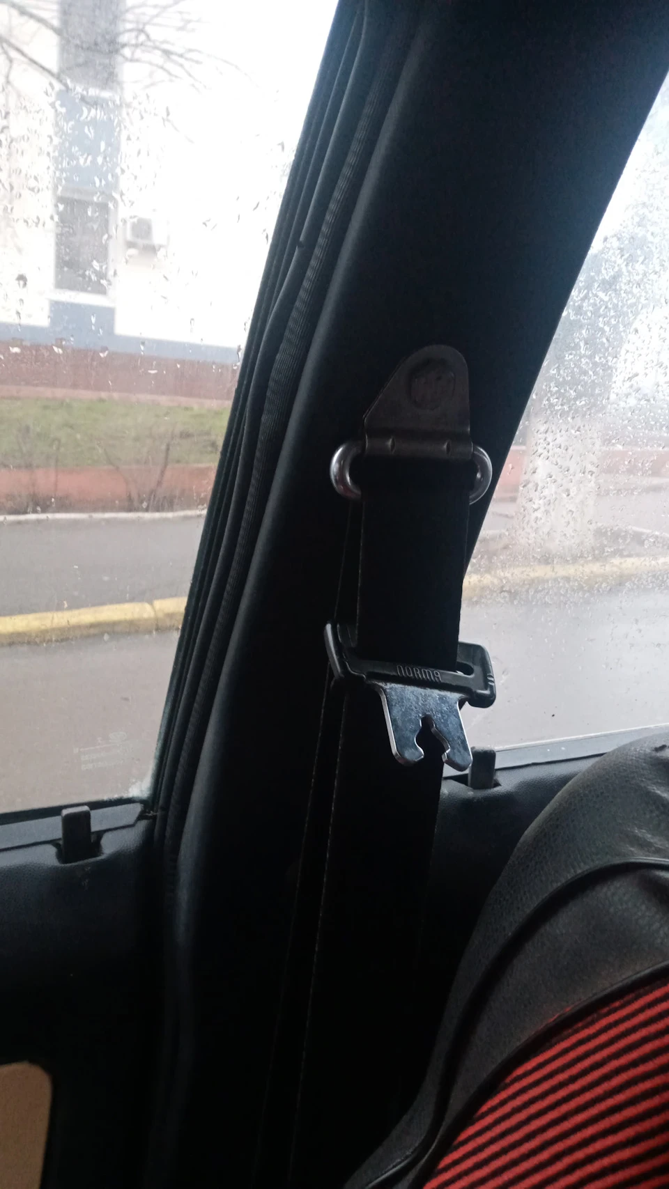 Деталі салону