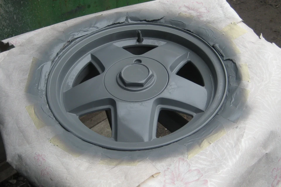 Фарбування дисків Ronal R15 7J