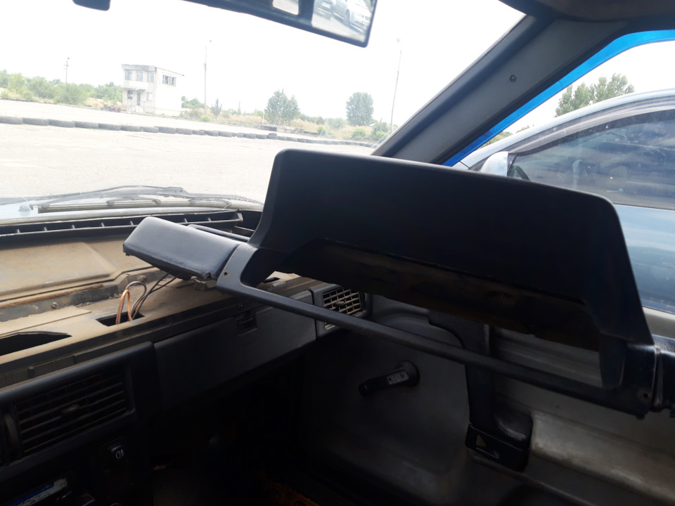 Заміна лампочок в приладку, в торпеді, заміна тросика спідометра 1