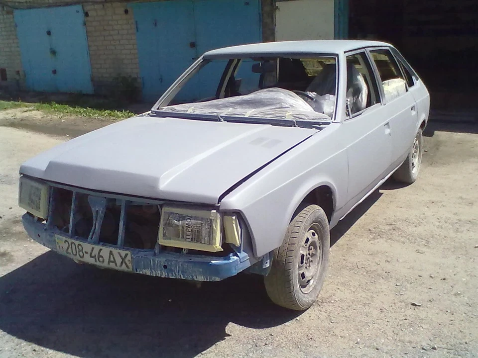 Біленький, тьху ти, сіренький і пухнастий... Або Загрунтувалися!