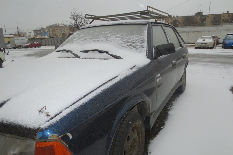 Стою на снігу я в літо взутий... 1