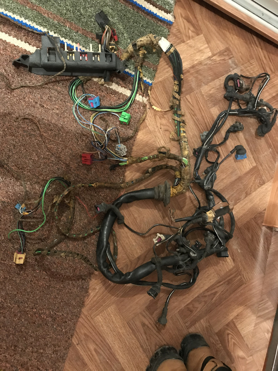 Запуск двигуна в машині)) 2