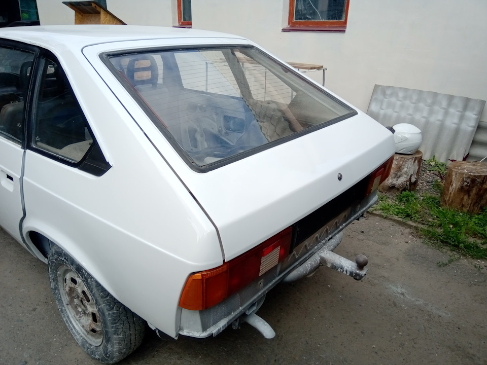 Білий російський, дуже білий. 4