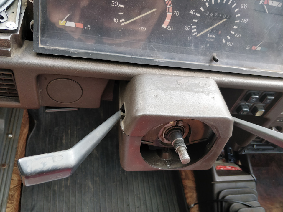 Руль Opel Vectra B в Москвич 2141 1