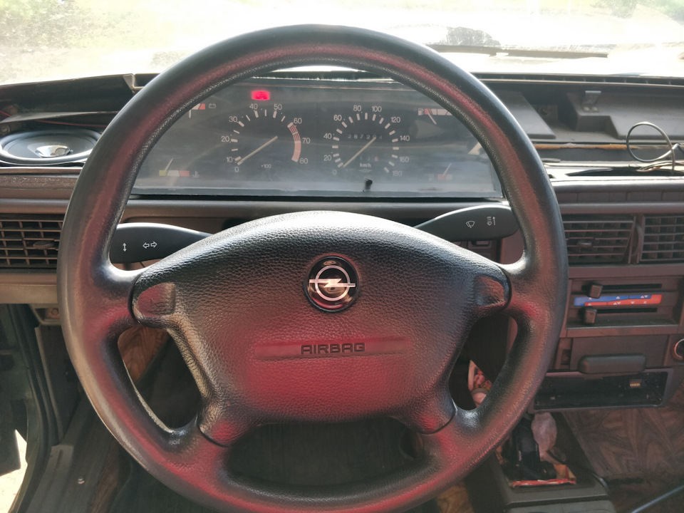 Руль Opel Vectra B в Москвич 2141 4