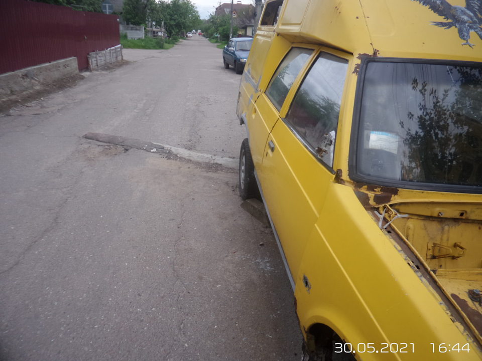 Кіа-Соренто мені в бік 1