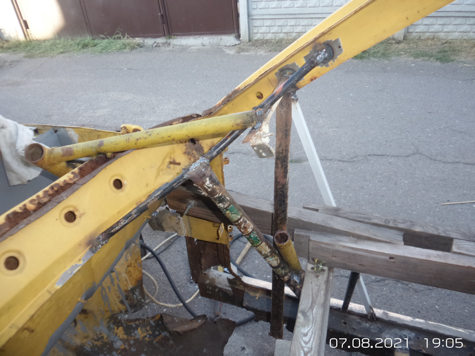 Низ рамки лоба або латентні погіршення пасивної безпеки. 2