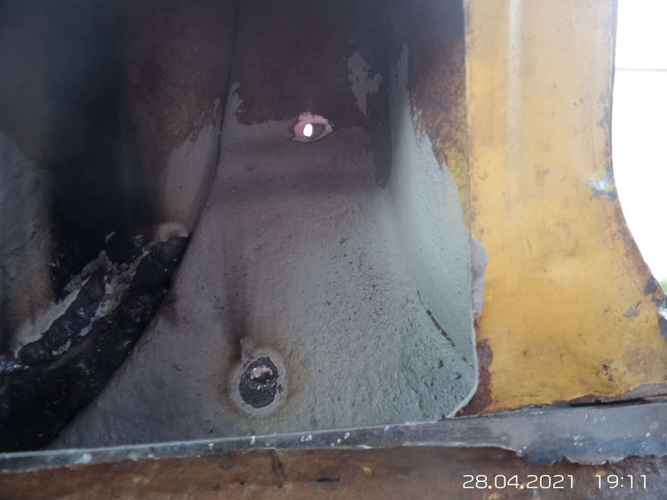 У рівень випирати N4. Заводське якість складання морди. 3