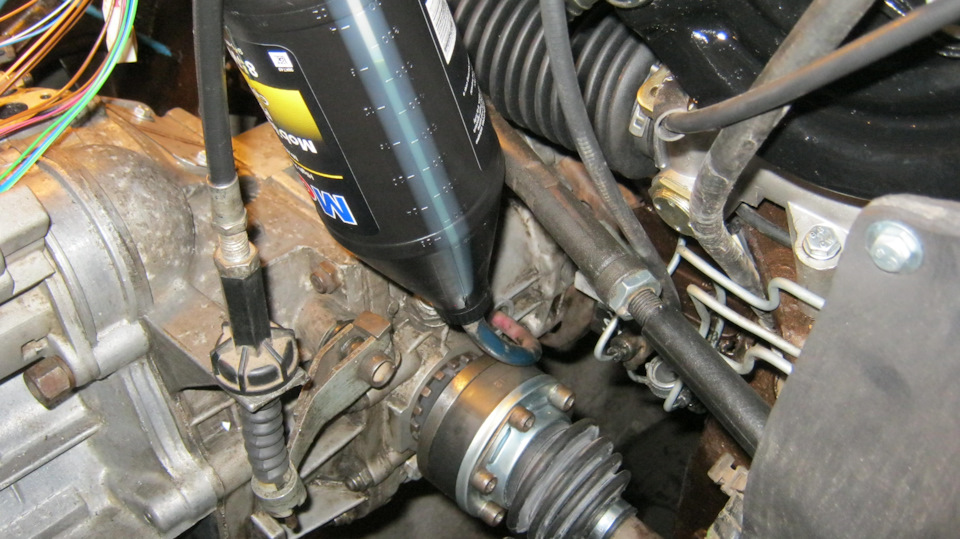 Олія 85W-140 в КПП. 3