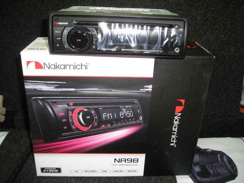 Магнітола Nakamichi NA98 разом з колонками JBL. 1