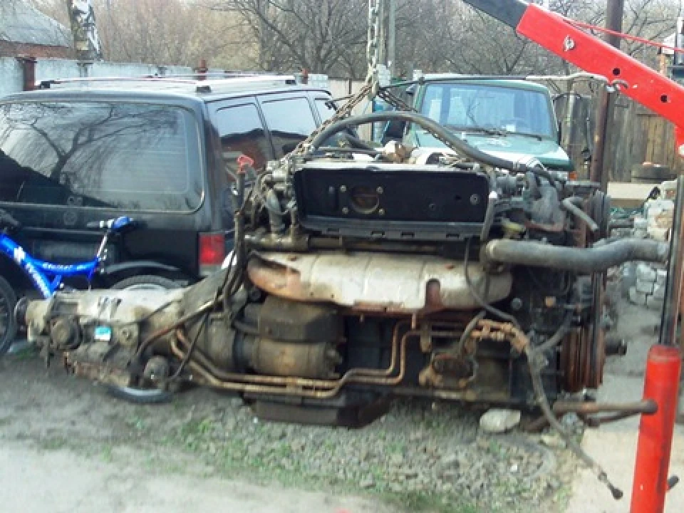 Гігант V12