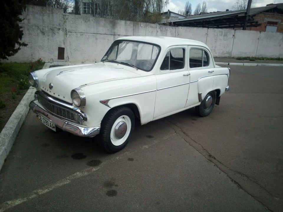 Випросили продати машину.