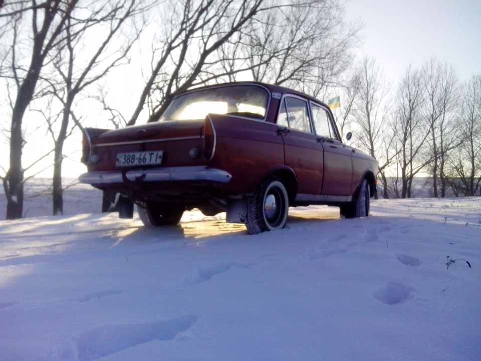 Retro Car and snow_))) 2