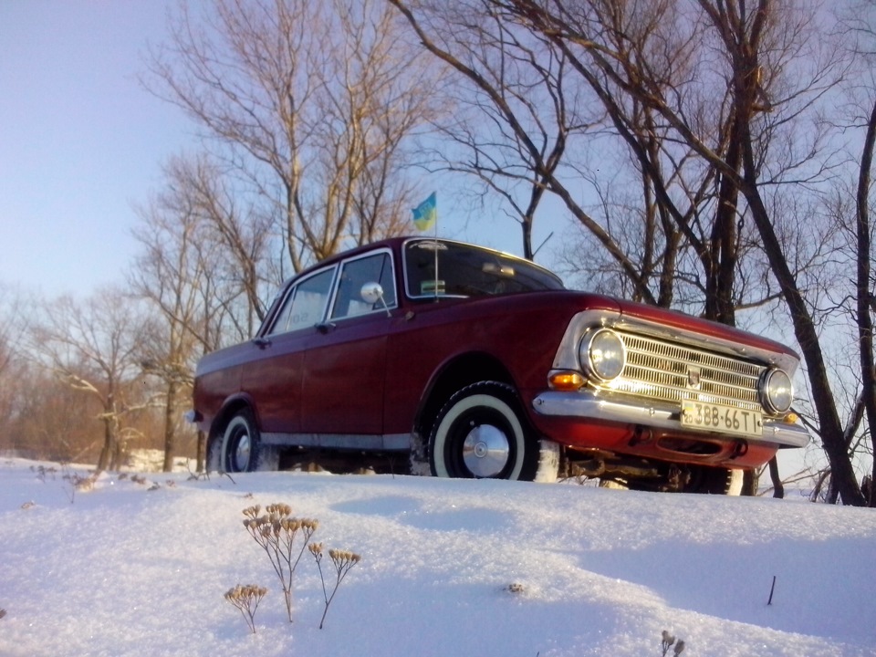 Retro Car and snow_))) 1