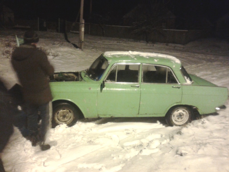 Днями приїхали в село 1