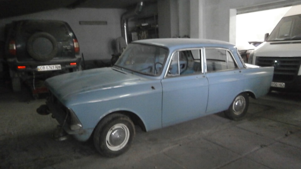 розібрали авто на малярці 1