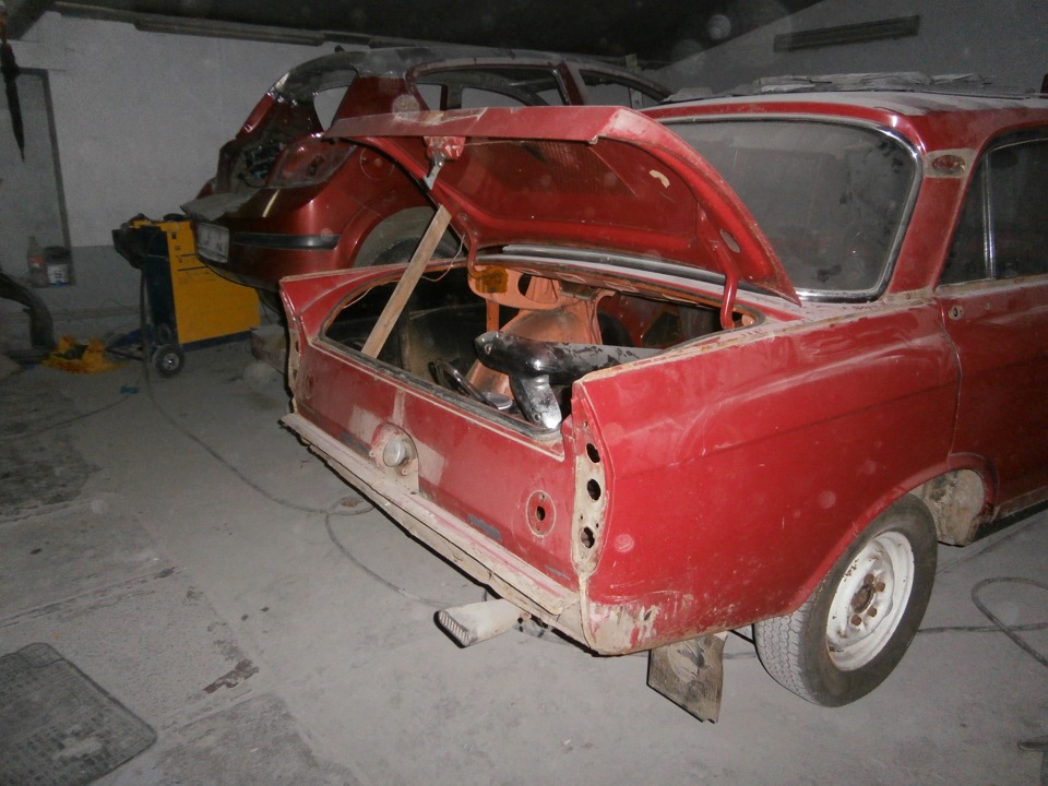розібрали авто на фарбування 2