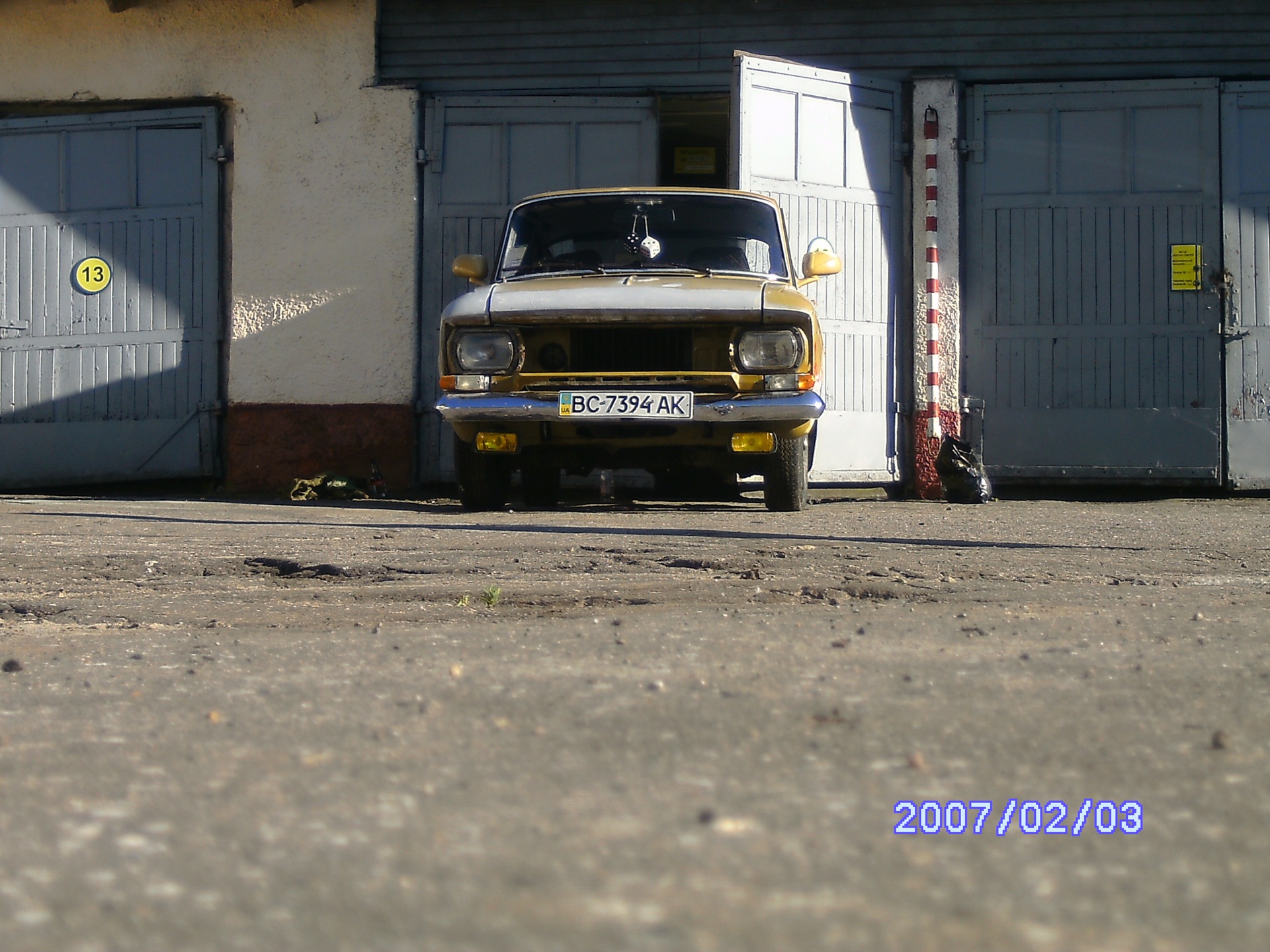 FOTO AZLK 3