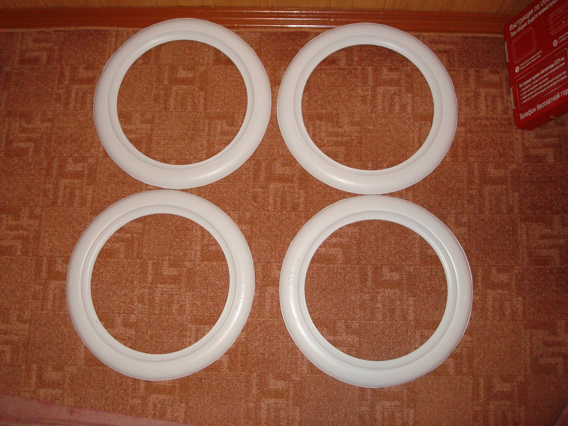 Подарунки до 8 березня 1