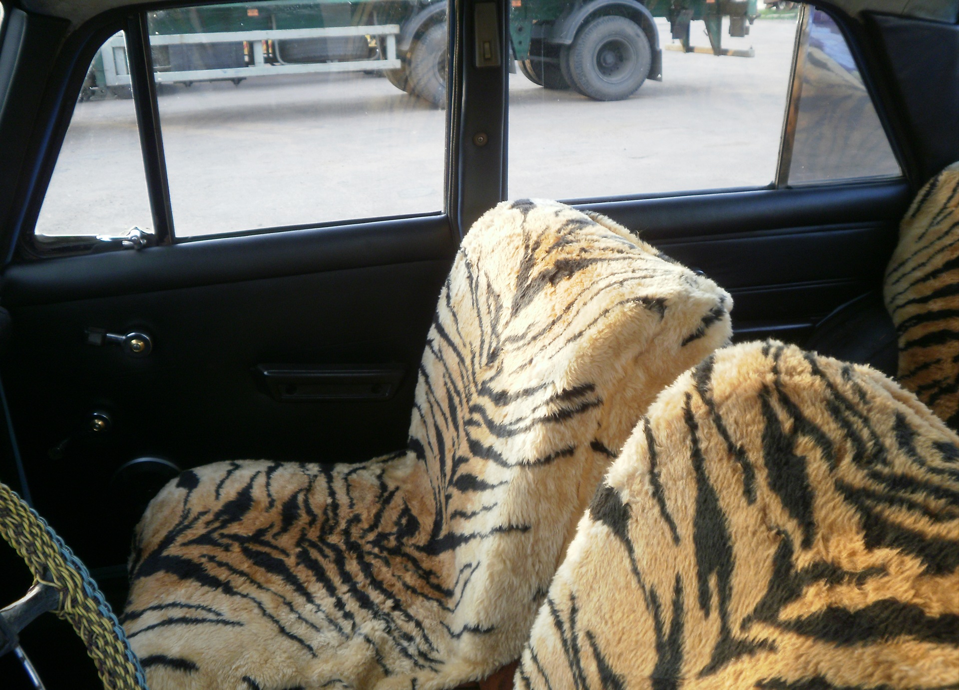 Салон автомобіля 4
