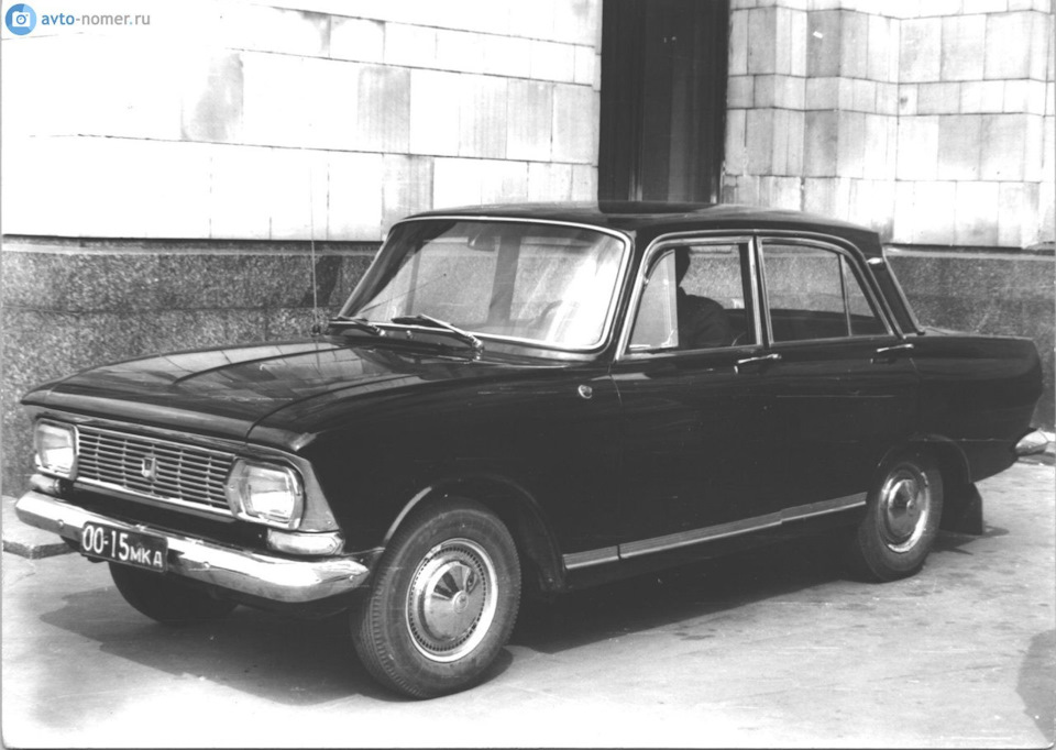 перші 412 москвичі 2
