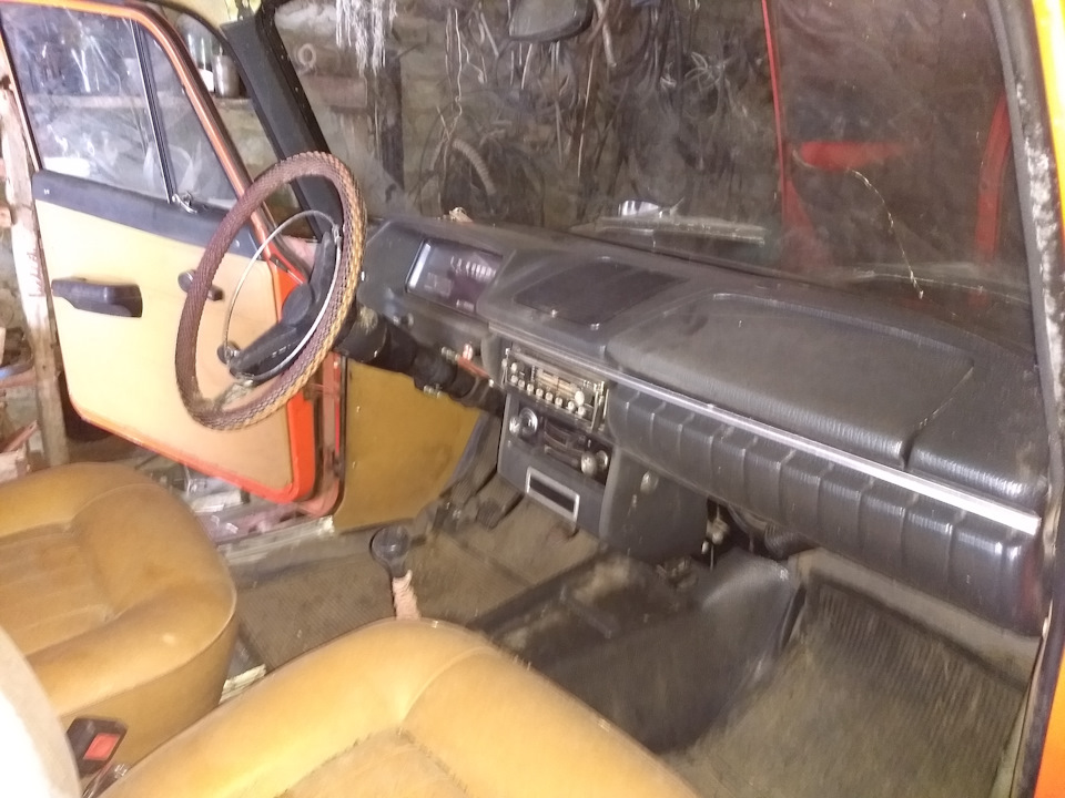 Салон ІЖ 2125 1