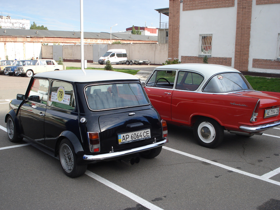 DARS-2016. Lloyd Arabella та Mini Coopper. 1