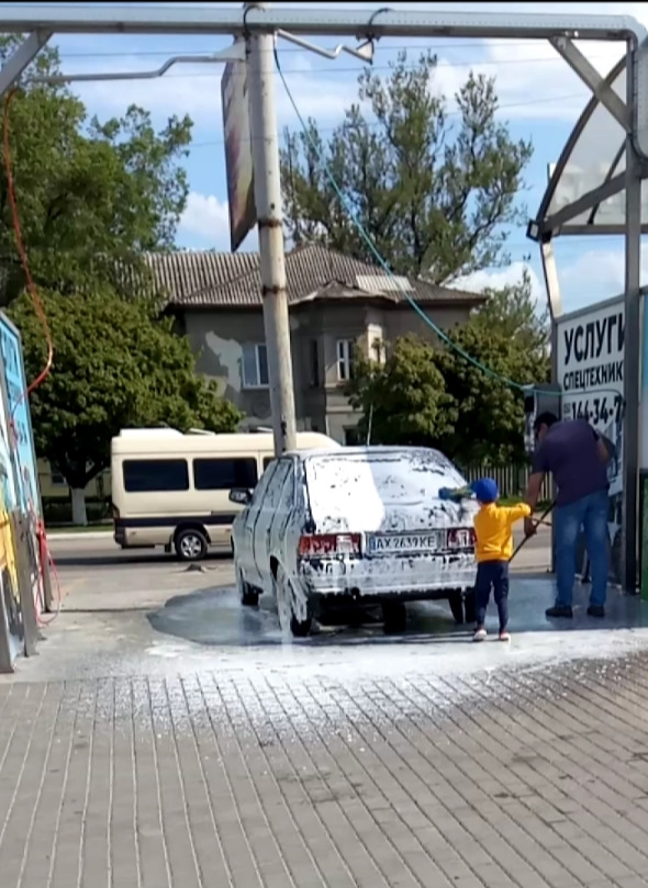 СВЯТОГІРЧИК сімейний автомобіль. 1