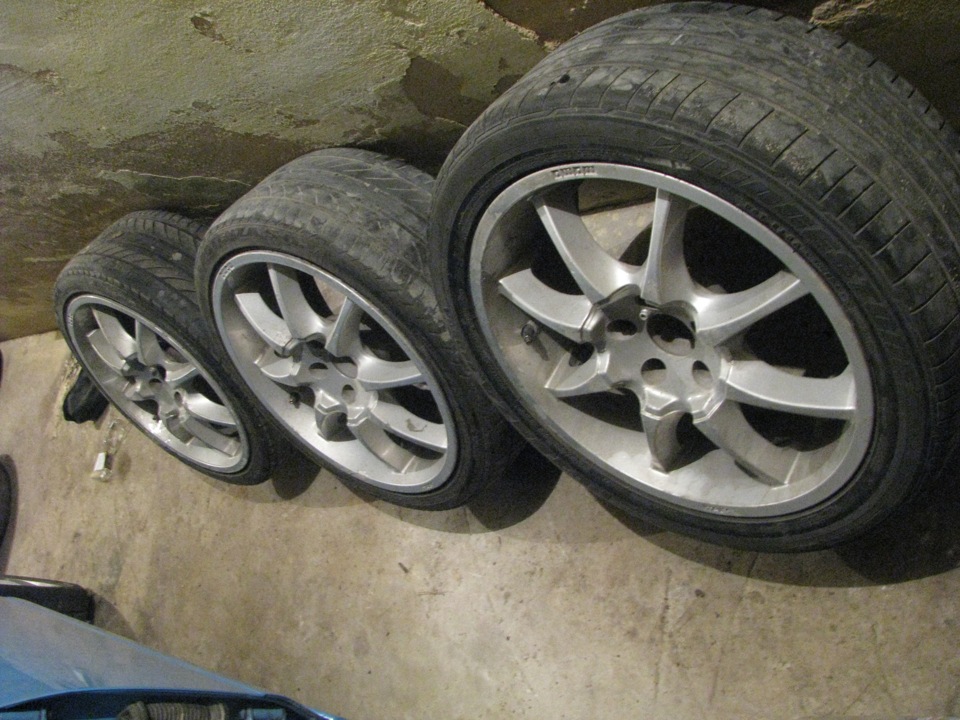MOMO R18 255/40 та 225/40 ))) 1