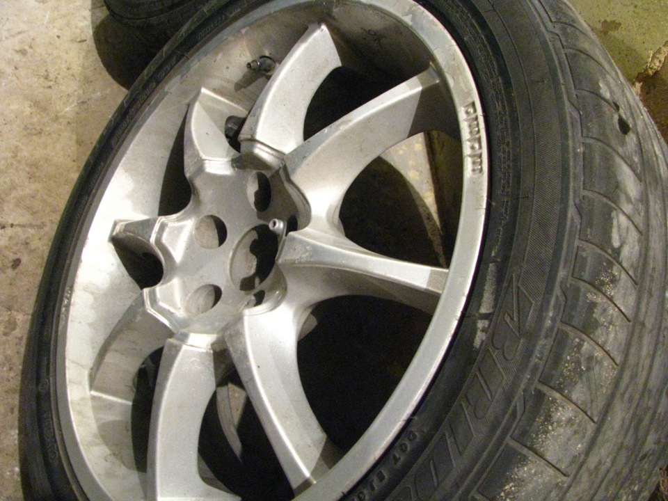 MOMO R18 255/40 та 225/40 ))) 2