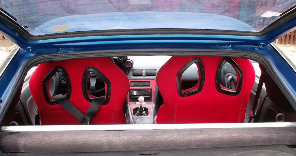 Спортивні Ковші Sparco на Nissan 200SX 1