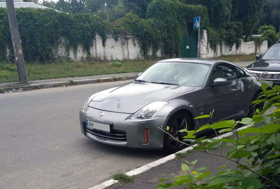 №2 обслуговування Nissan 350Z