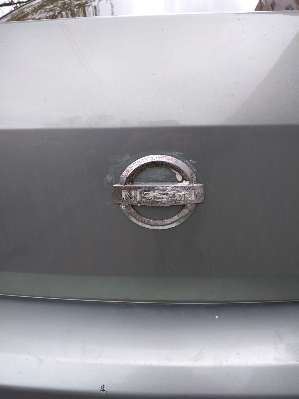 Освіжаємо Nissan автопастою для рук 2